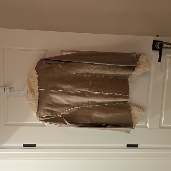 Double Zero Faux Fur Sweater - Picture 4 of 4